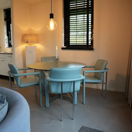 De Elysium Met Prive Jacuzzi En Sauna 2-persoons Lievelde