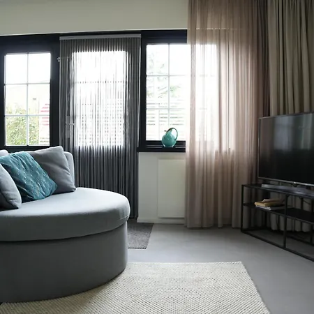 Villa De Elysium Met Prive Jacuzzi En Sauna 2-persoons *